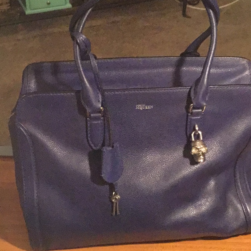 Alexander McQueen Large Skull Padlock Tote